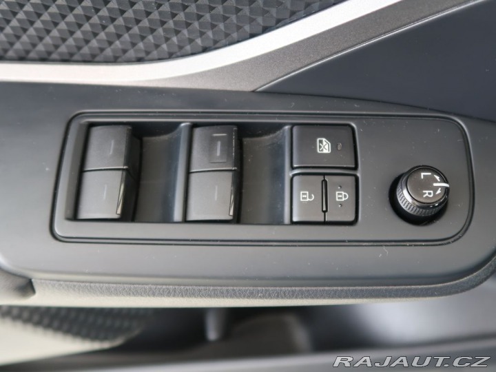 Toyota C-HR 1.8Hybrid,CZ,1Maj,Comfort 2019