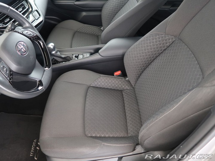 Toyota C-HR 1.8Hybrid,CZ,1Maj,Comfort 2019