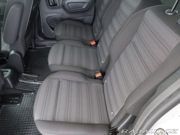 Opel Combo 1.5CDTI,96kW,CZ,DPH,Tažné 2022