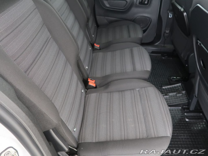 Opel Combo 1.5CDTI,96kW,CZ,DPH,Tažné 2022