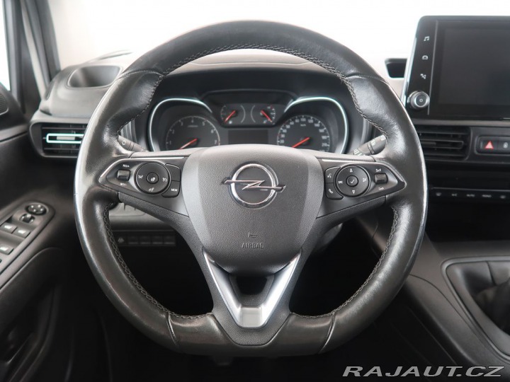 Opel Combo 1.5CDTI,96kW,CZ,DPH,Tažné 2022