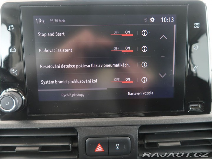 Opel Combo 1.5CDTI,96kW,CZ,DPH,Tažné 2022