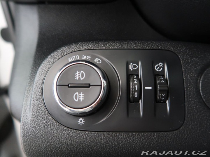 Opel Combo 1.5CDTI,96kW,CZ,DPH,Tažné 2022