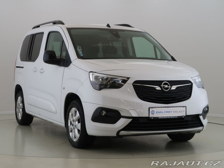 Opel Combo 1.5CDTI,96kW,CZ,DPH,Tažné 2022