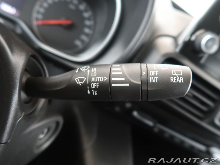 Opel Combo 1.5CDTI,96kW,CZ,DPH,Tažné 2022