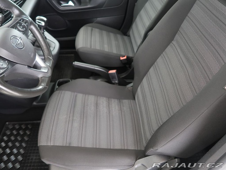 Opel Combo 1.5CDTI,96kW,CZ,DPH,Tažné 2022