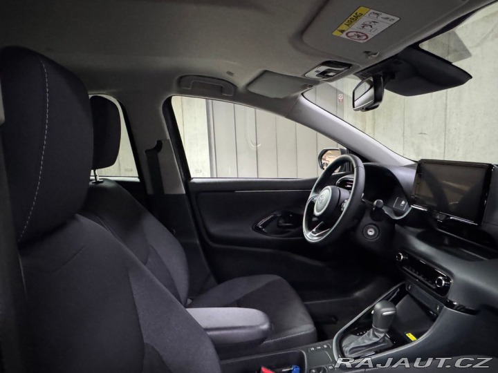 Toyota Yaris STYLE 1.5 Hybrid e-CVT ST 2025