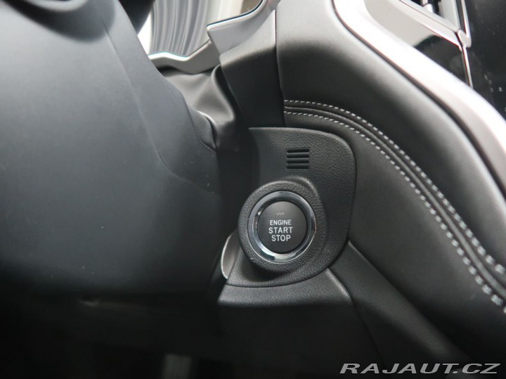 Subaru Outback 2.5i-L ES Com Poslední ša 2025