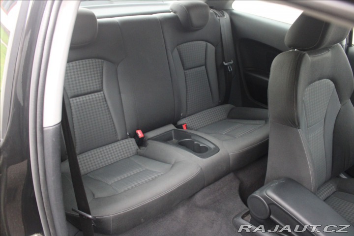 Audi A1 1,6 TDi 77kW Ambition 1800