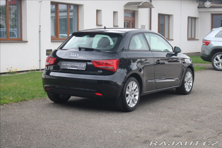 Audi A1 1,6 TDi 77kW Ambition 1800