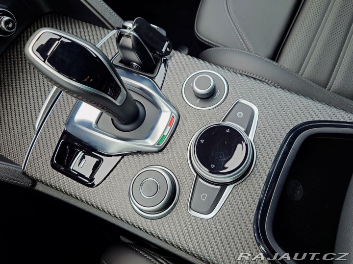 Alfa Romeo Stelvio QudriFoglio 382kw(ODPOČET 2024
