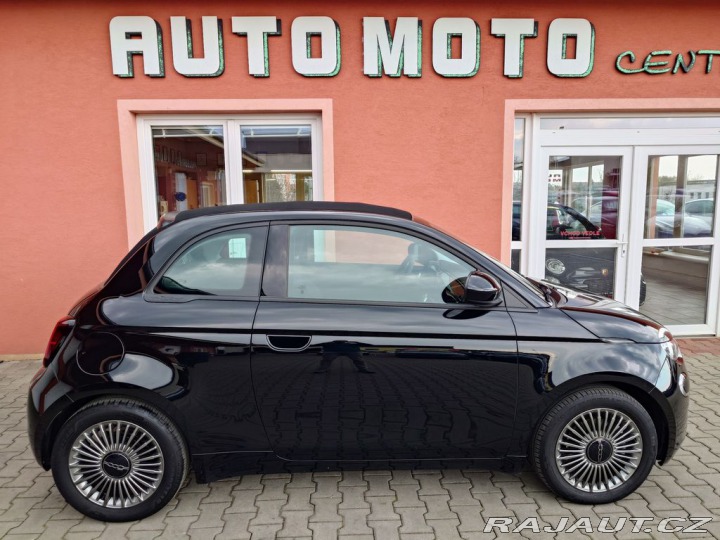 Fiat 500e Cabrio 87 kW REZERVACE 2022