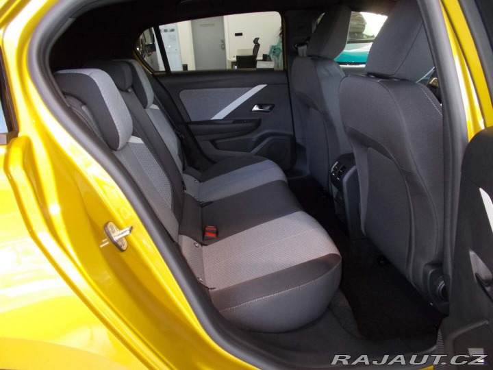 Opel Astra Nova Edition HB Hybrid 1. 2026