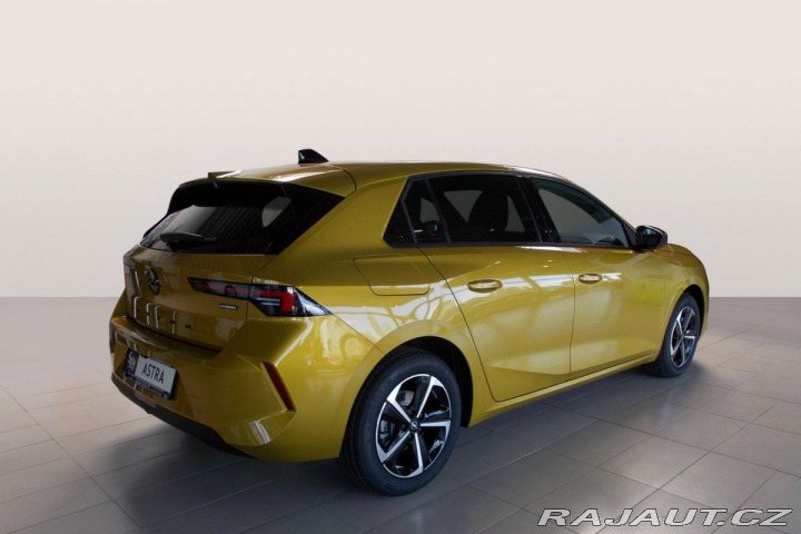 Opel Astra Nova Edition HB Hybrid 1. 2026