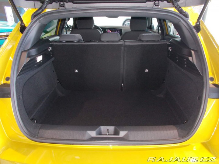 Opel Astra Nova Edition HB Hybrid 1. 2026