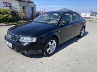 Audi A4 1,8 i Quattro Xenon 110kw