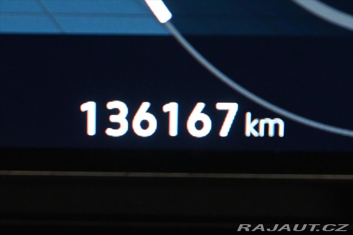 Volkswagen Golf 2,0 TDI 110kW DSG Life Zá 2023