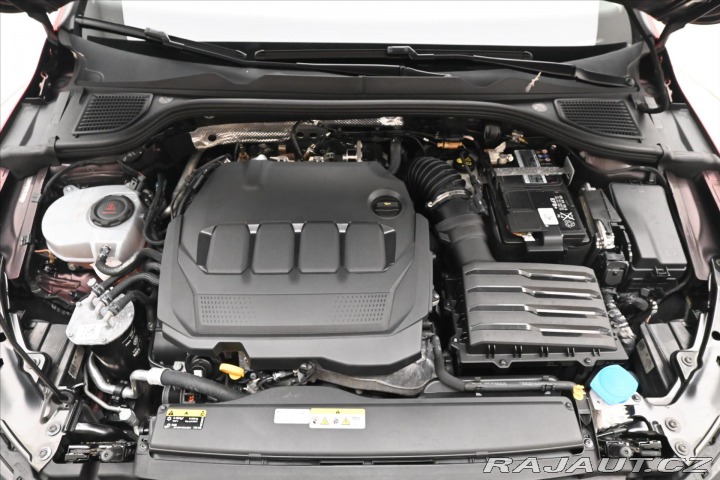 Volkswagen Golf 2,0 TDI 110kW DSG Life Zá 2023