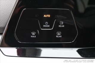 Volkswagen Golf 2,0 TDI 110kW DSG Life Zá 2023