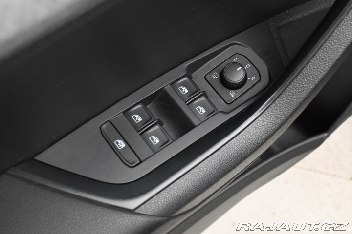 Škoda Karoq 2,0 TDI 85kW DSG NAVIGACE 2022