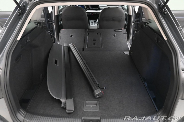 Volkswagen Golf 2,0 TDI 110 kW DSG Life Z 2022