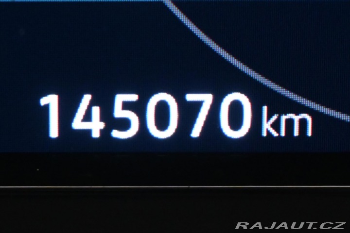 Volkswagen Golf 2,0 TDI 110 kW DSG Life Z 2022