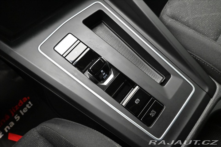 Volkswagen Golf 2,0 TDI 110 kW DSG Life Z 2022