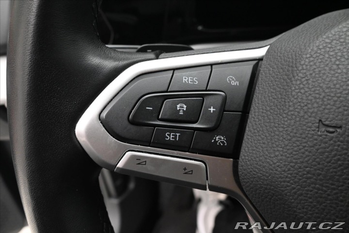 Volkswagen Golf 2,0 TDI 110 kW DSG Life Z 2022