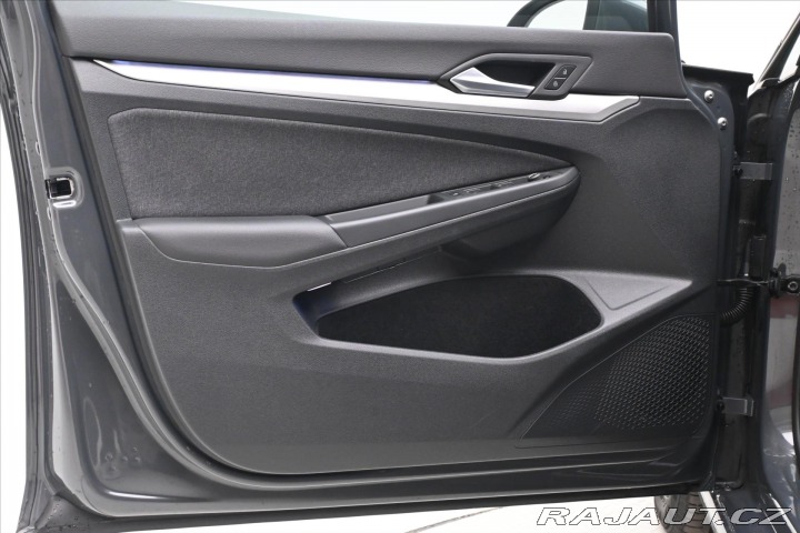 Volkswagen Golf 2,0 TDI 110 kW DSG Life Z 2022