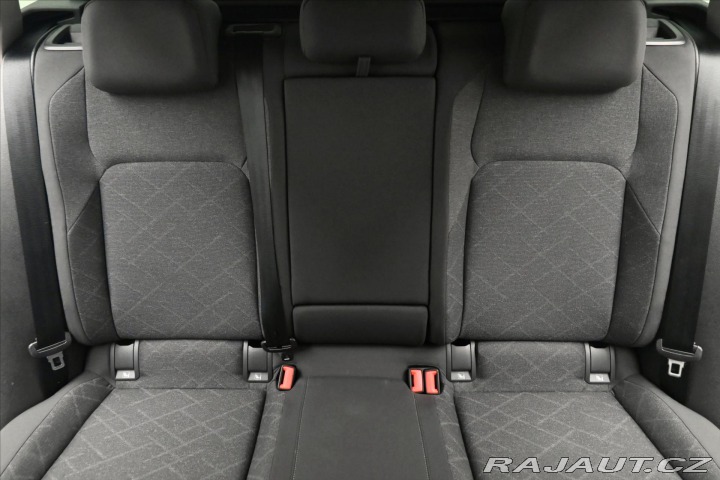 Volkswagen Golf 2,0 TDI 110 kW DSG Life Z 2022