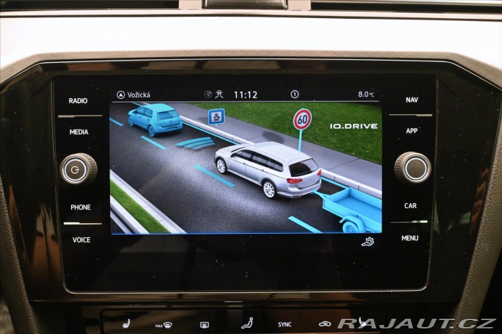 Volkswagen Passat 2,0 TDI 110kW DSG Busines 2023