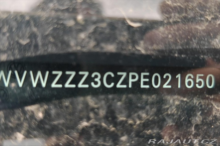 Volkswagen Passat 2,0 TDI 110kW DSG Busines 2023