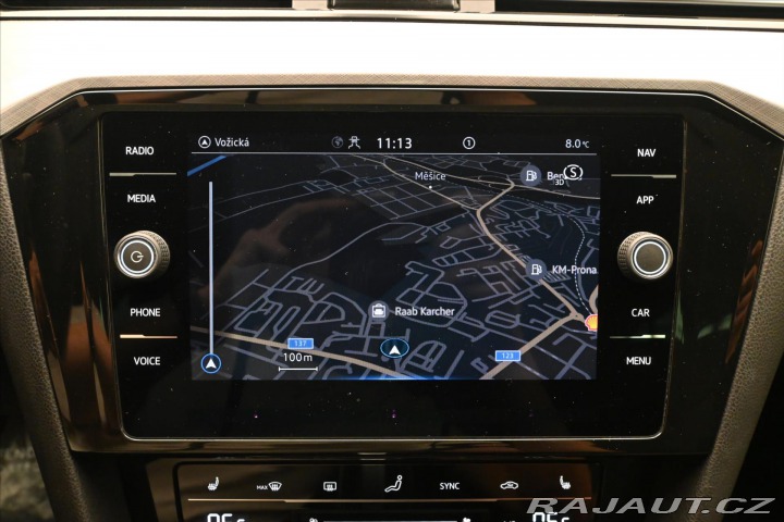 Volkswagen Passat 2,0 TDI 110kW DSG Busines 2023