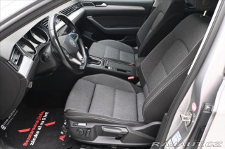 Volkswagen Passat 2,0 TDI 110kW DSG Busines 2023