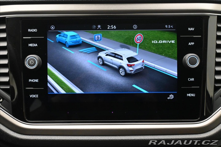 Volkswagen T-Roc 2,0 TDI 110kW Clever Navi 2021