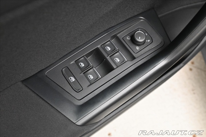 Volkswagen T-Roc 2,0 TDI 110kW Clever Navi 2021