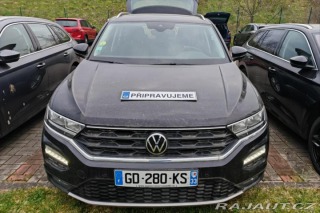 Volkswagen T-Roc 2,0 TDI 110kW Clever VŮZ 2021