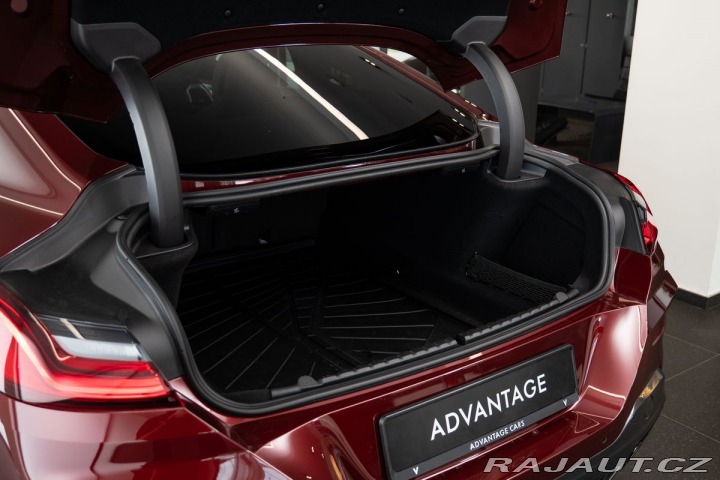 BMW M8 i xDrive Coupé Původ ČR/1 2019