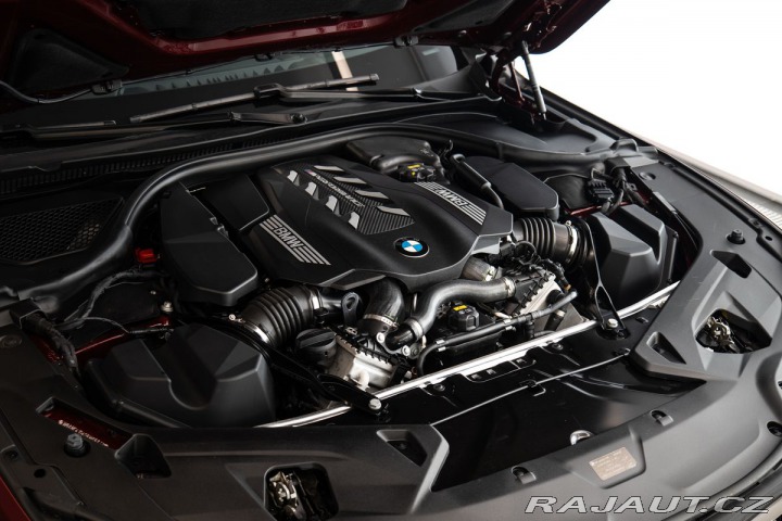 BMW M8 i xDrive Coupé Původ ČR/1 2019