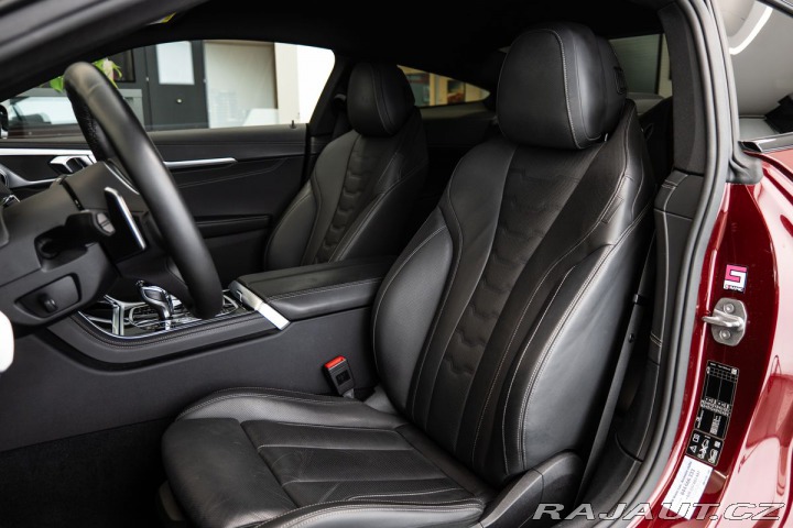 BMW M8 i xDrive Coupé Původ ČR/1 2019