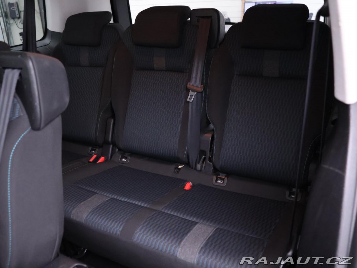 Peugeot Traveller 2,0 HDi 106kW CZ L2 8-Mís 2022
