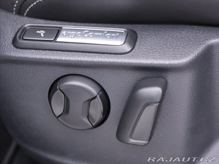 Volkswagen Passat 2,0 TDI 110kW DSG R-line 2022