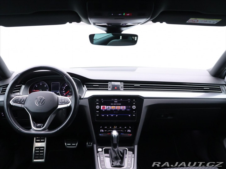 Volkswagen Passat 2,0 TDI 110kW DSG R-line 2022