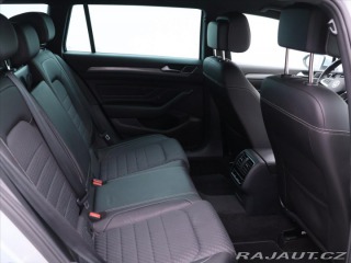 Volkswagen Passat 2,0 TDI 110kW DSG R-line 2022