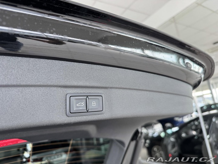 Audi A5 TFSI 150kW*S-LINE*REZERVA 2025