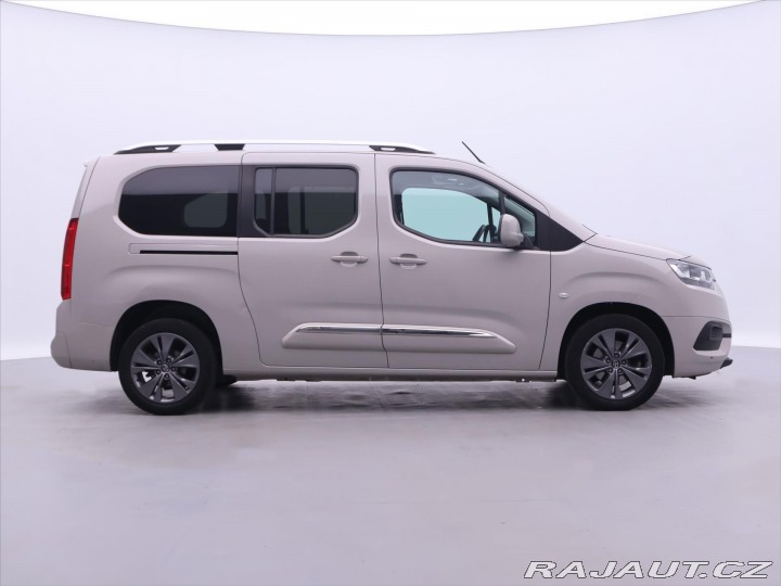 Toyota ProAce City Verso 1,2 T 81kW CZ Family 7-Mí 2021