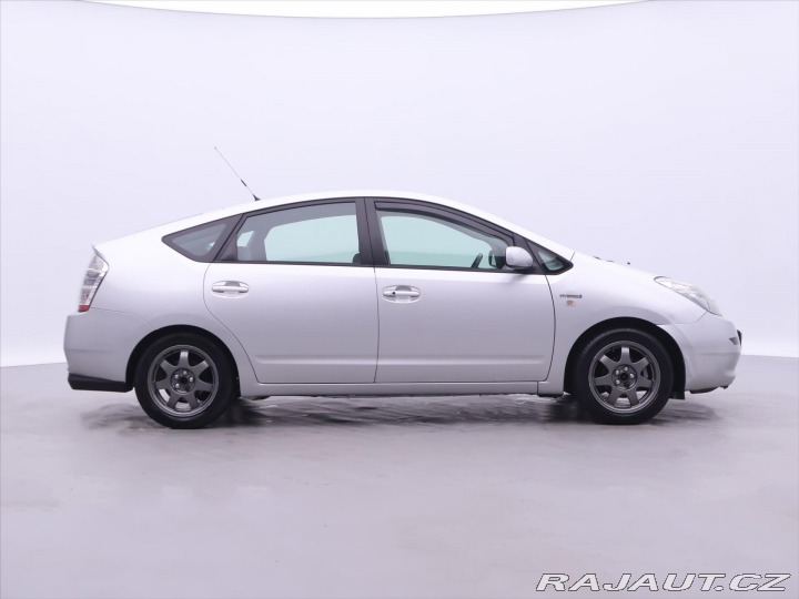 Toyota Prius 1,5 57kW Klima Hybrid 2006