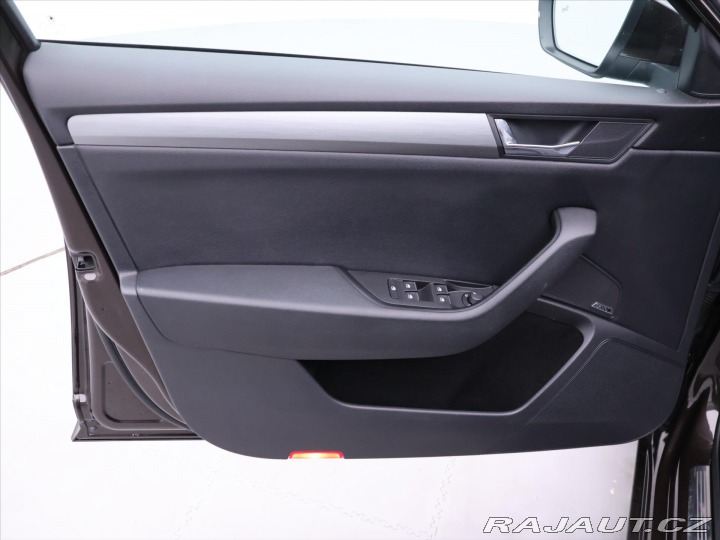 Škoda Superb 2,0 TDI 110kW DSG Style P 2016