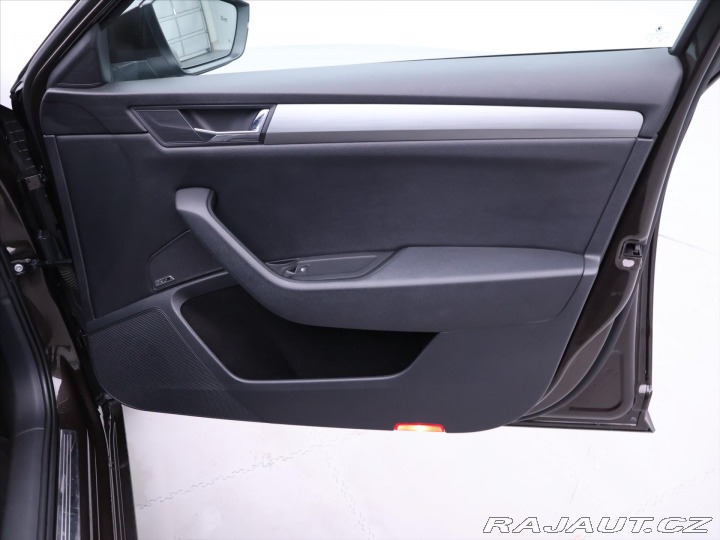 Škoda Superb 2,0 TDI 110kW DSG Style P 2016