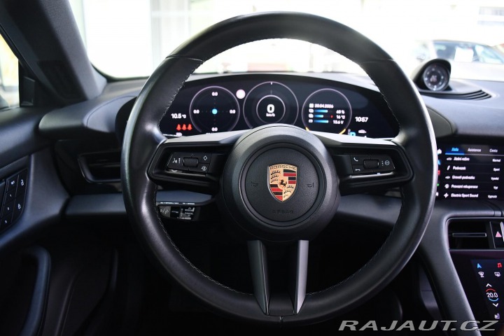 Porsche Taycan CROSS TURISMO REZERVACE 2021